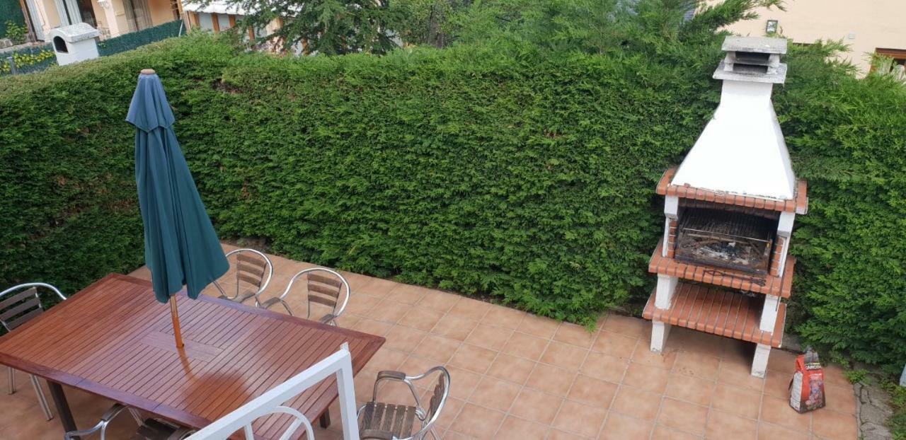 El Rincon De Alicia Villa Mataelpino Exterior photo